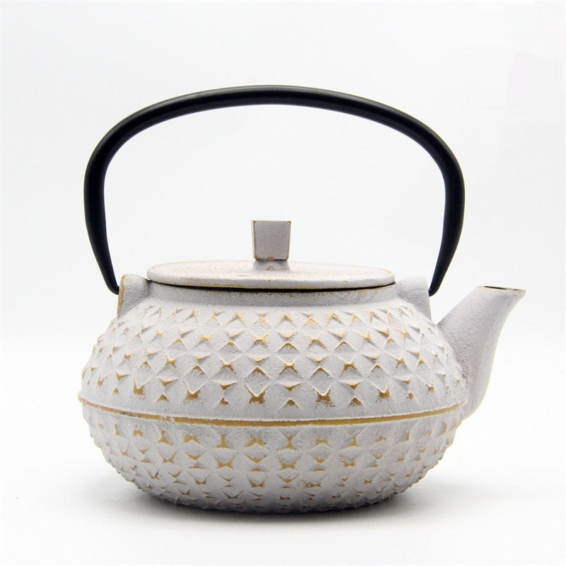 Toscana Cast Iron Kettle — lifestyle scene