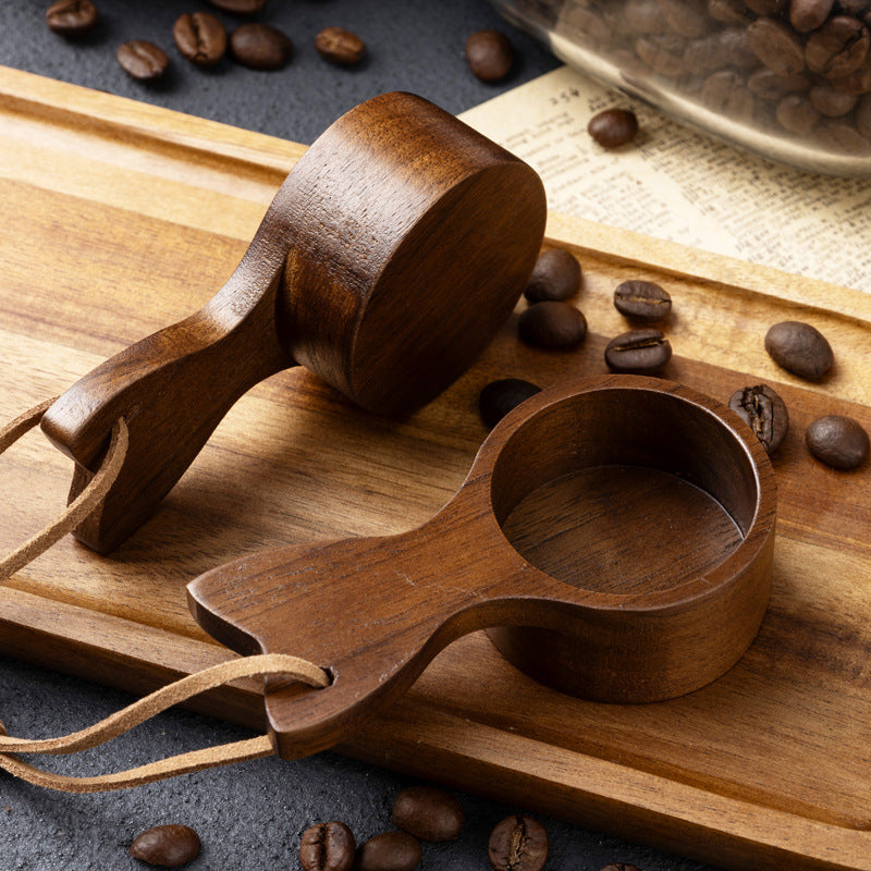 Pescara Measuring Spoon — in use