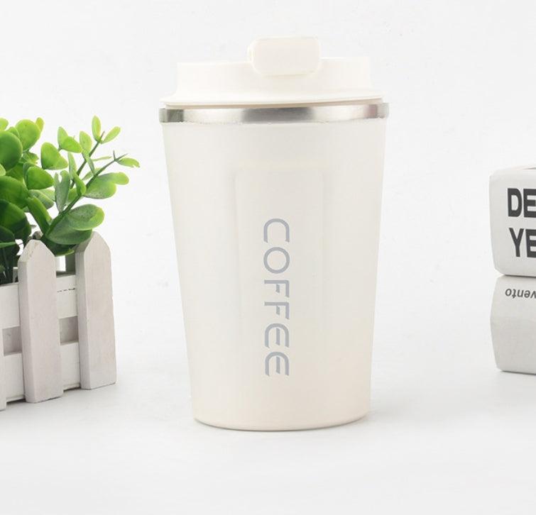 Nomad Thermal Mug — macro texture