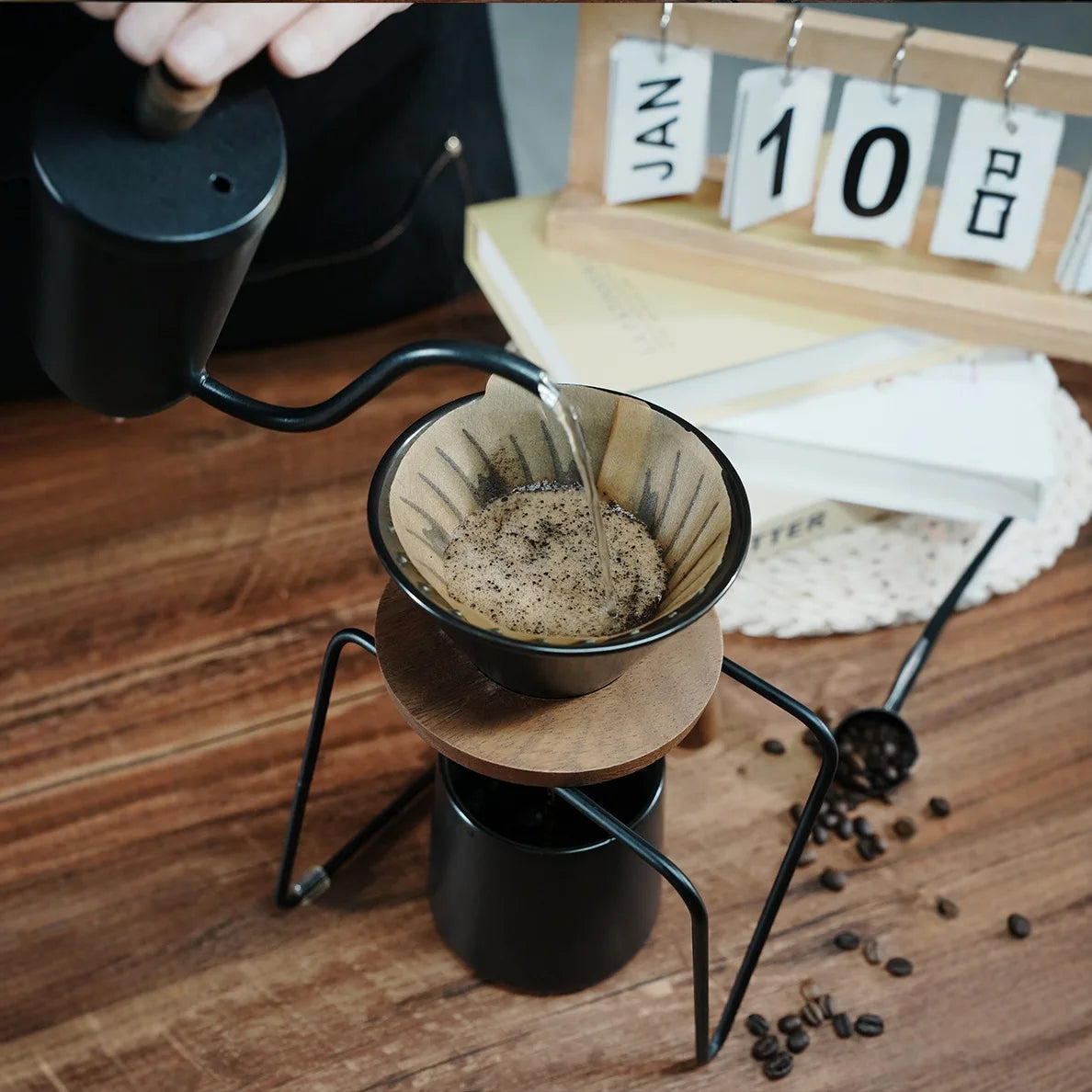 The Atelier Pour-Over Set 4