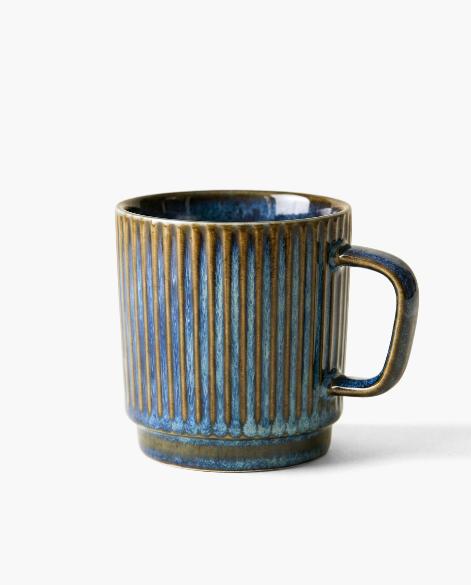 Atelier Fluted Mug, studio photo