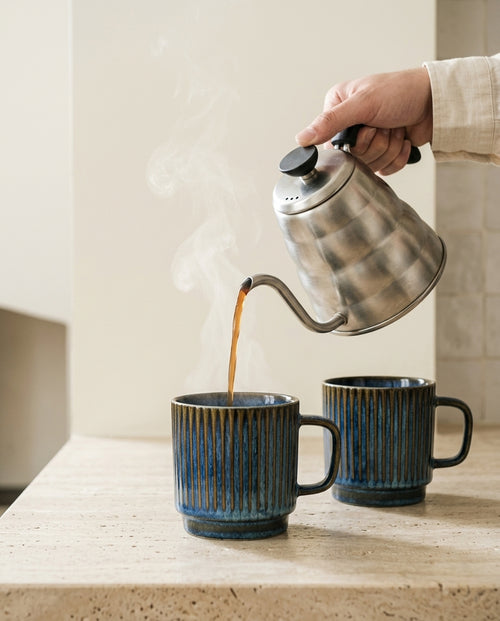 Atelier Fluted Mug — action_steam_pour