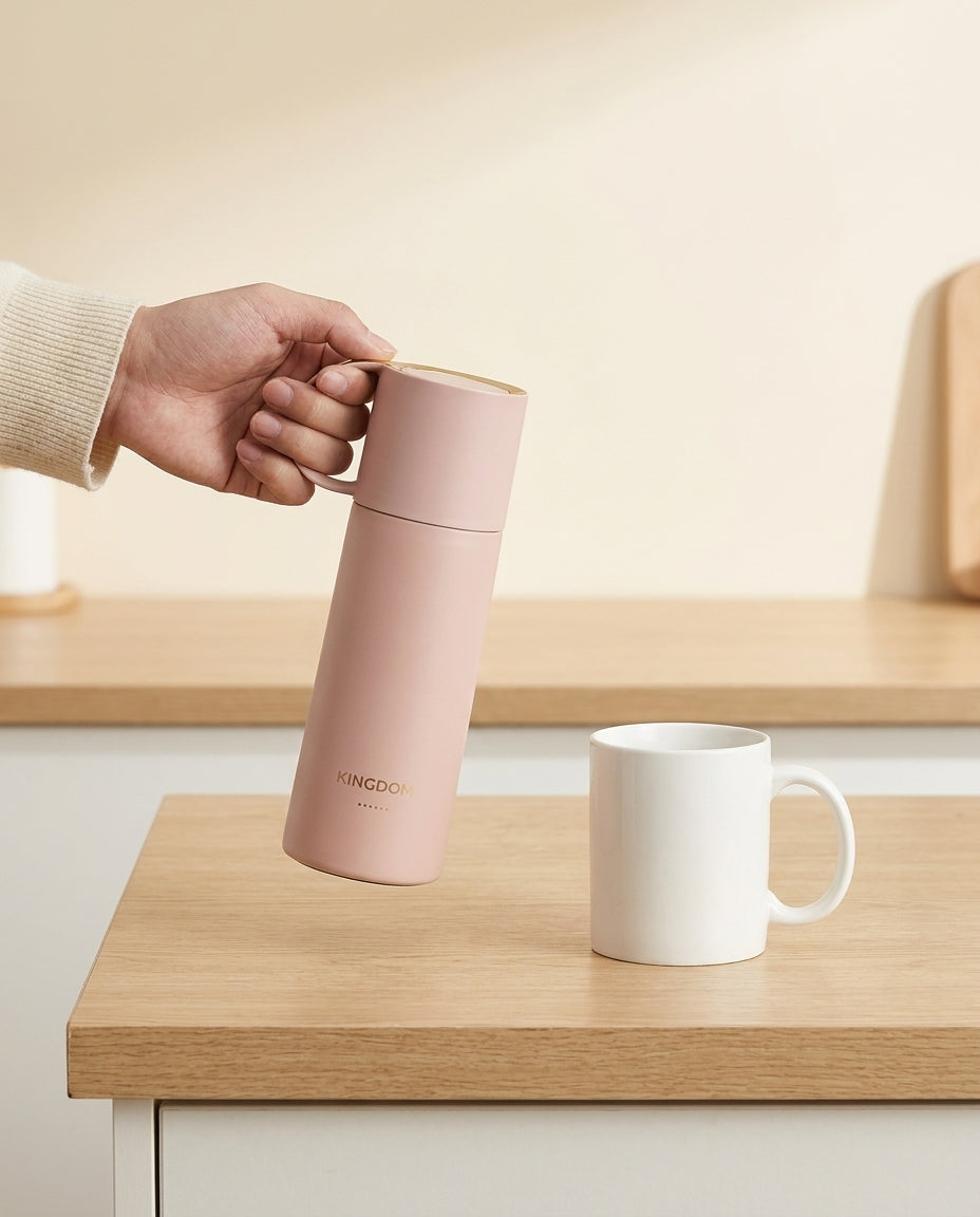 Editor's Insulated Flask - scale