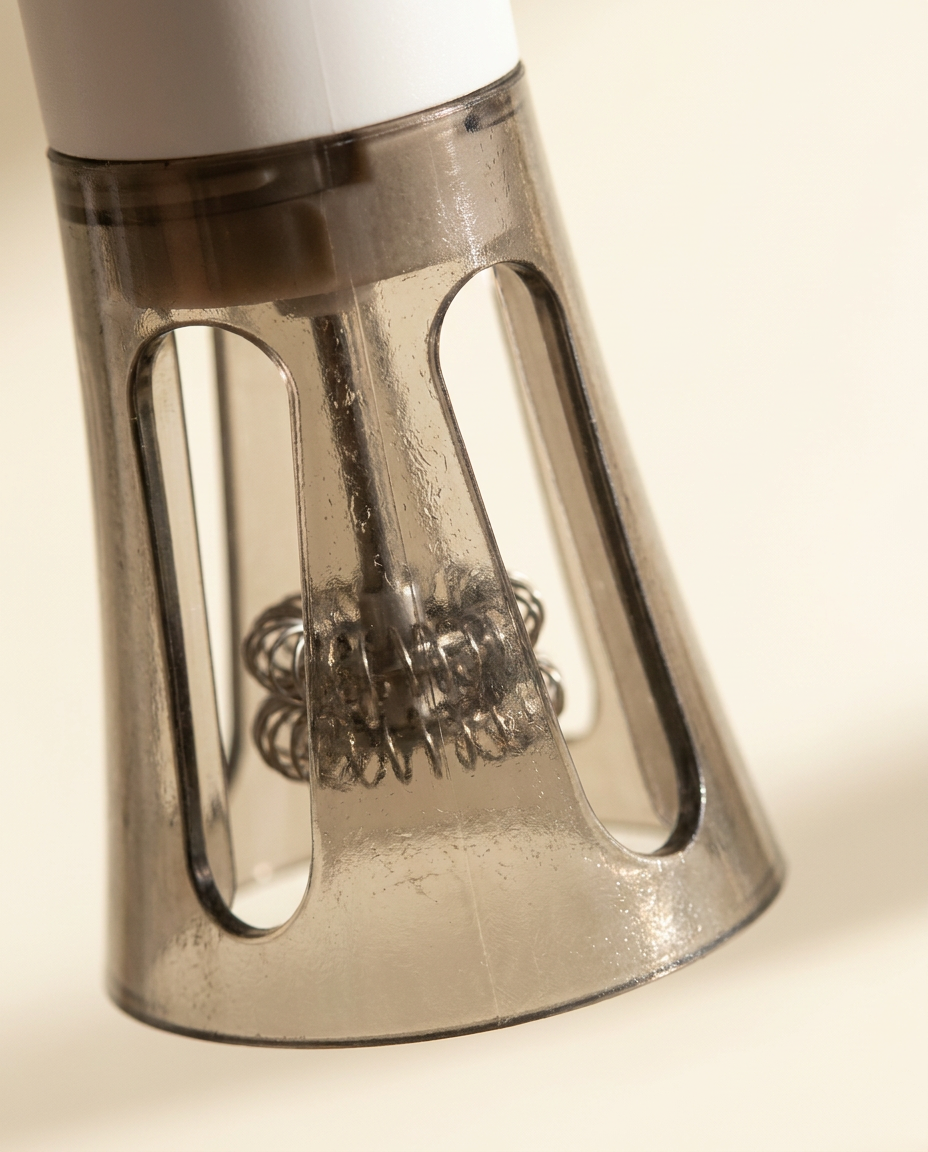 Editor's Wireless Frother - macro_detail