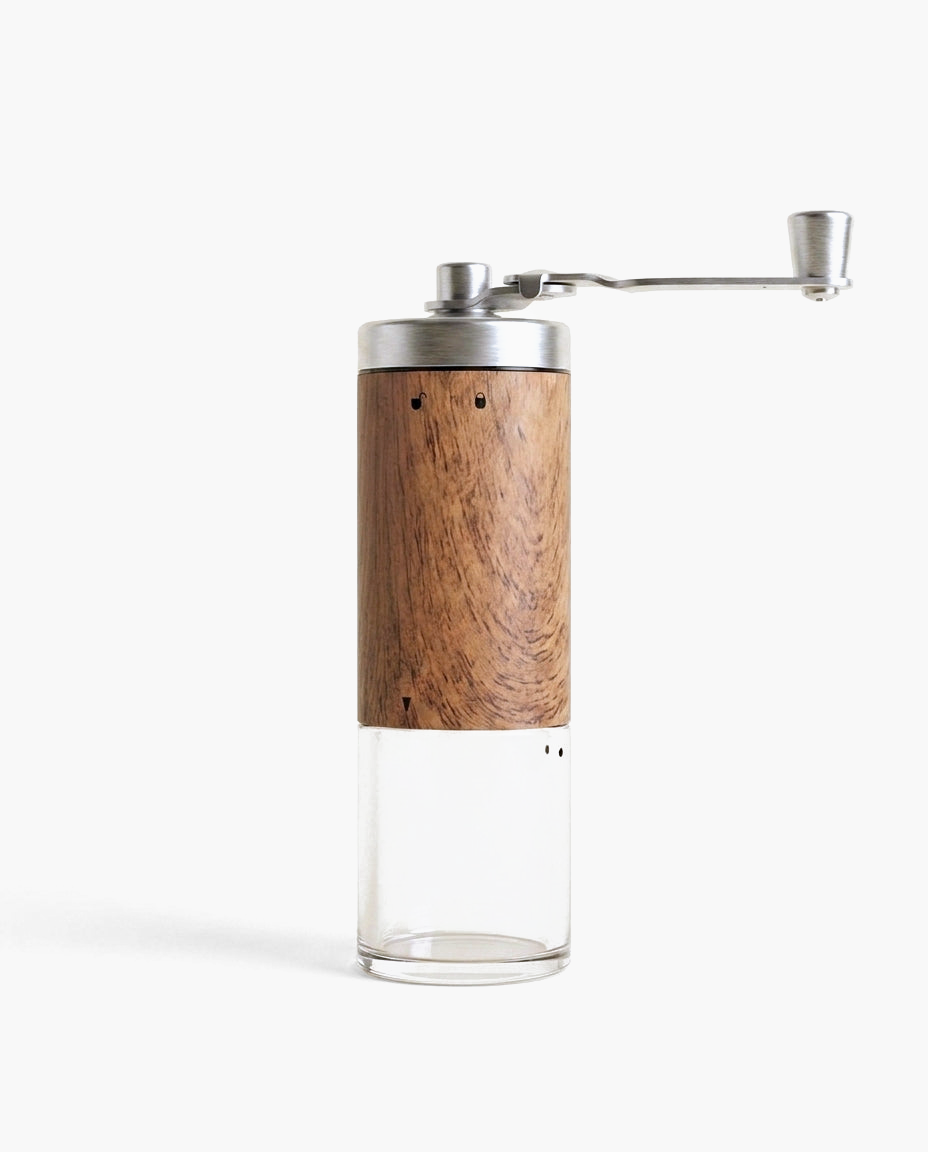 Le Compact Burr Mill in Brown, studio photo