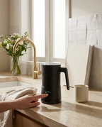 Le Maestro Milk Frother - lifestyle_parisien