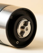Le Modèle Burr Grinder - macro_detail