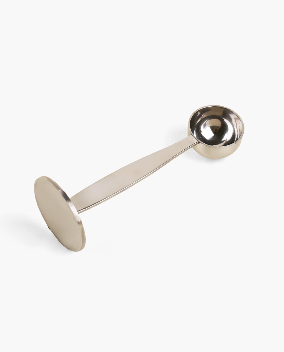 Precision Dual Scoop, studio photo