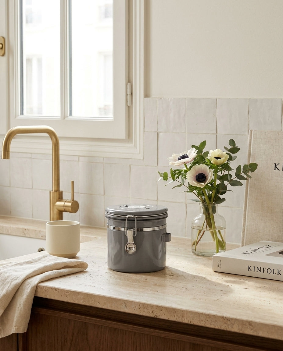 Pro Coffee Vault - lifestyle_parisien