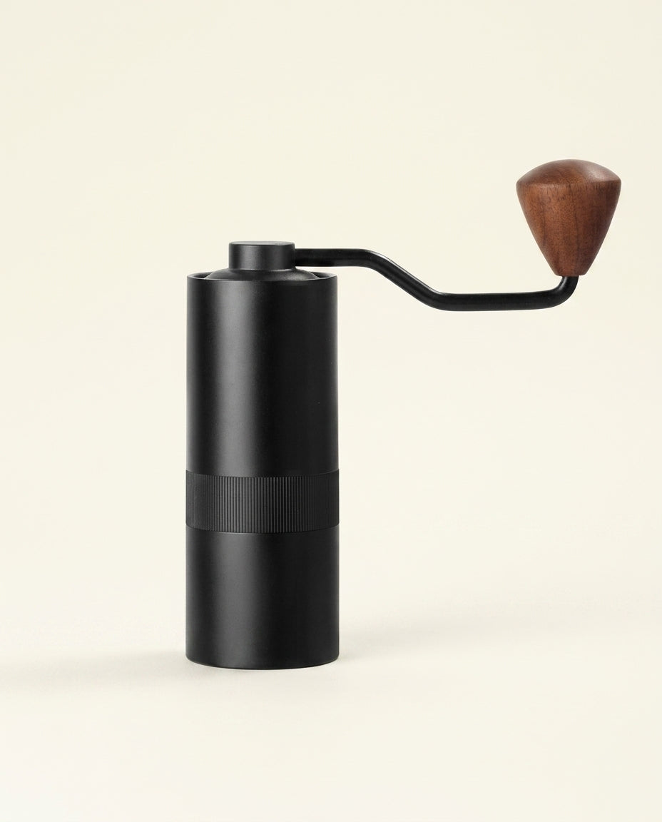 Voyager Hand Grinder - hero_studio